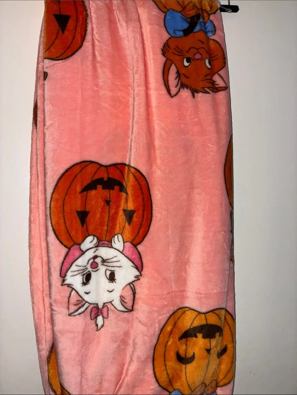 Aristocats pink plush Halloween throw blanket